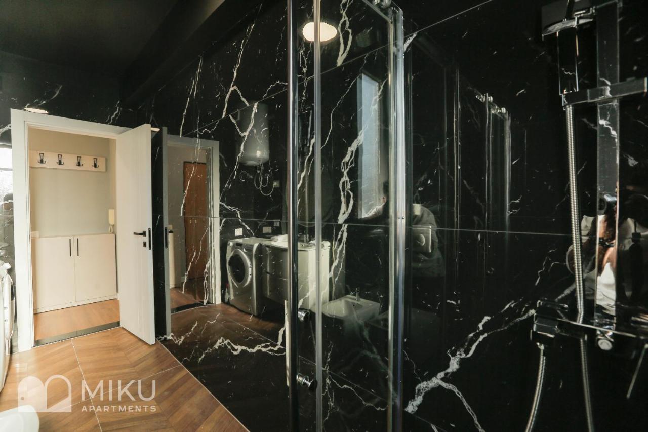 Miku Apartment Tirana Bagian luar foto